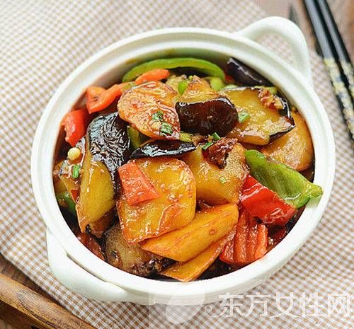 東北地三鮮的做法大全 秋冬進(jìn)補(bǔ)營(yíng)養(yǎng)價(jià)值高