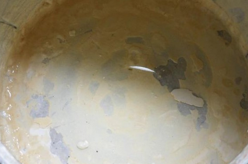 水壺水垢        六個(gè)小妙招來(lái)幫你