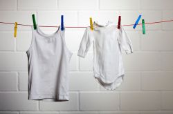 水彩筆怎么洗掉 輕松妙招教你處理衣服染色