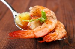 蝦頭變黑能吃嗎 手把手教你挑選鮮蝦小技巧