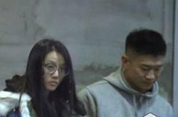 曹云金新戀情曝光 牽手嫩模舉止親密