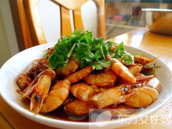 紅燒海蝦的家常做法 海蝦的四大營養(yǎng)價值