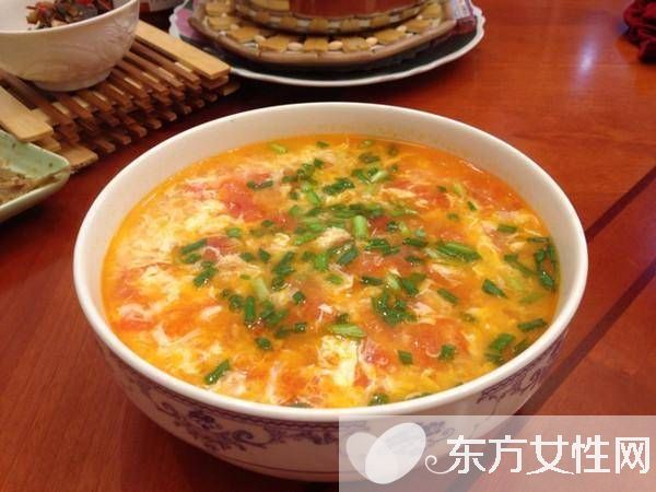 西紅柿雞蛋湯的兩大做法 西紅柿的功效與作用