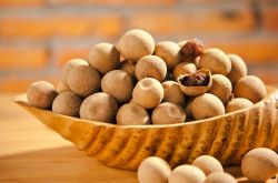 桂圓和龍眼的區(qū)別是什么 哪些人不適合吃桂圓