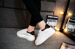 白色運動鞋怎么洗  白色運動鞋發(fā)黃怎么辦