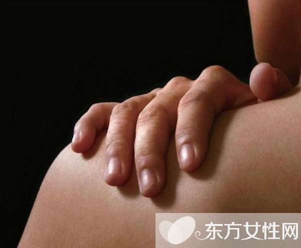 肩周炎的早期癥狀 肩周炎的鍛煉方法