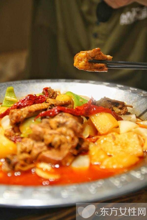 新疆菜大盤雞的做法 大盤雞的營養(yǎng)價值