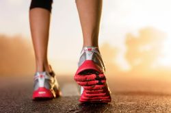 運(yùn)動鞋除臭方法有哪些 教你如何清洗運(yùn)動鞋