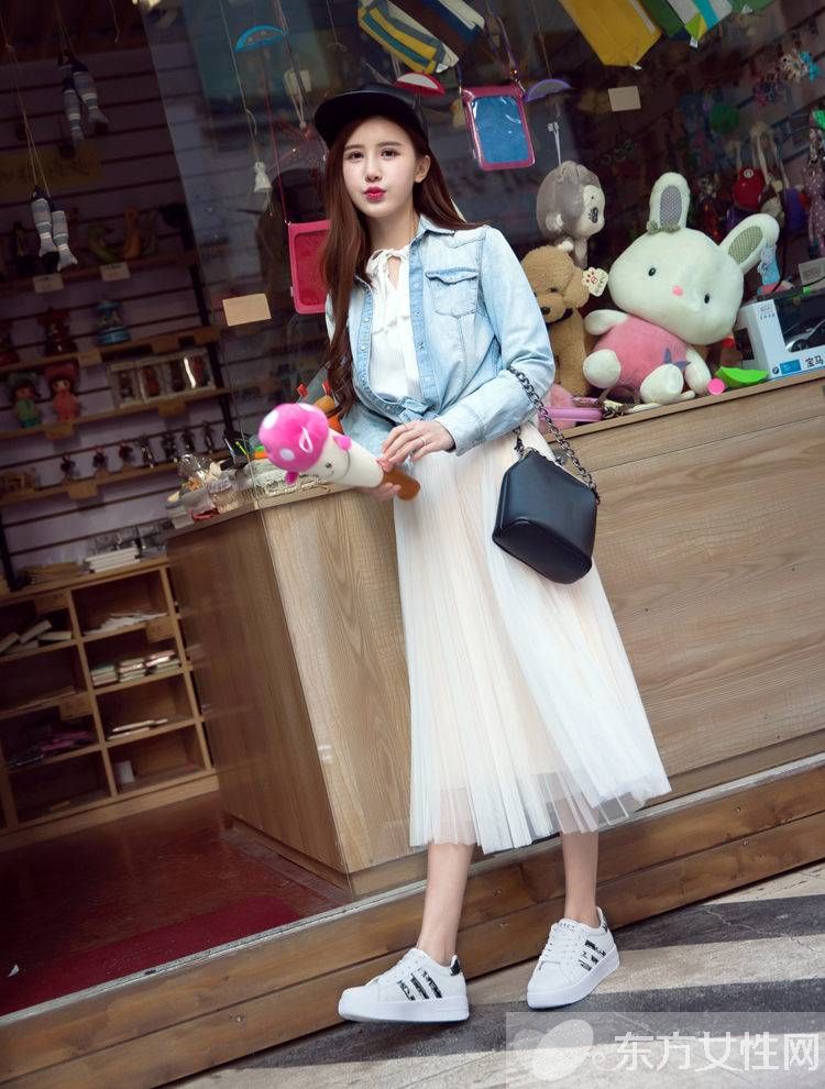 白色運(yùn)動(dòng)鞋怎么洗  白色運(yùn)動(dòng)鞋發(fā)黃怎么辦