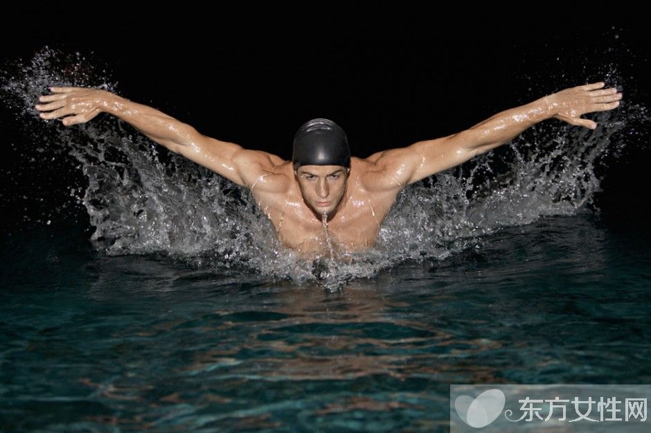 溺水自救方法大全 教你溺水后如何逃生