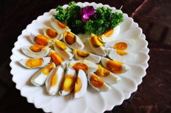 腌咸鴨蛋的方法有哪些  家常腌制咸鴨蛋的竅門(mén)介紹