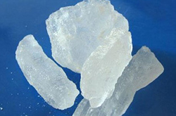 白礬的作用與功效及藥用價值