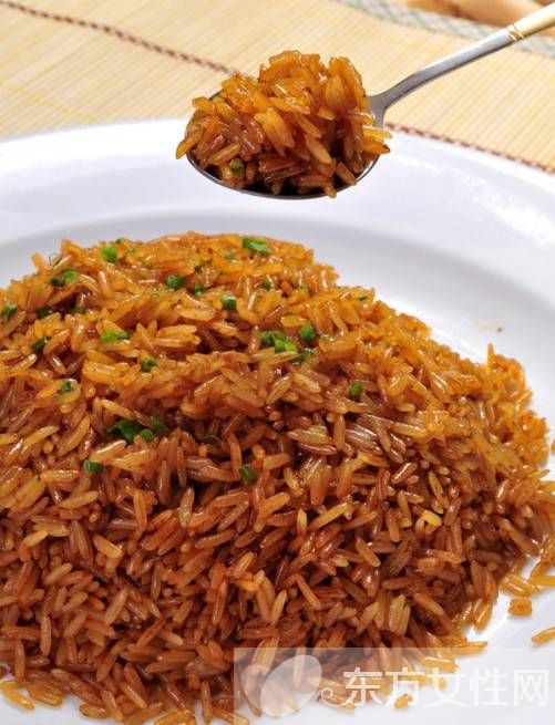 醬油炒飯怎么做好吃 醬油炒飯做法和步驟