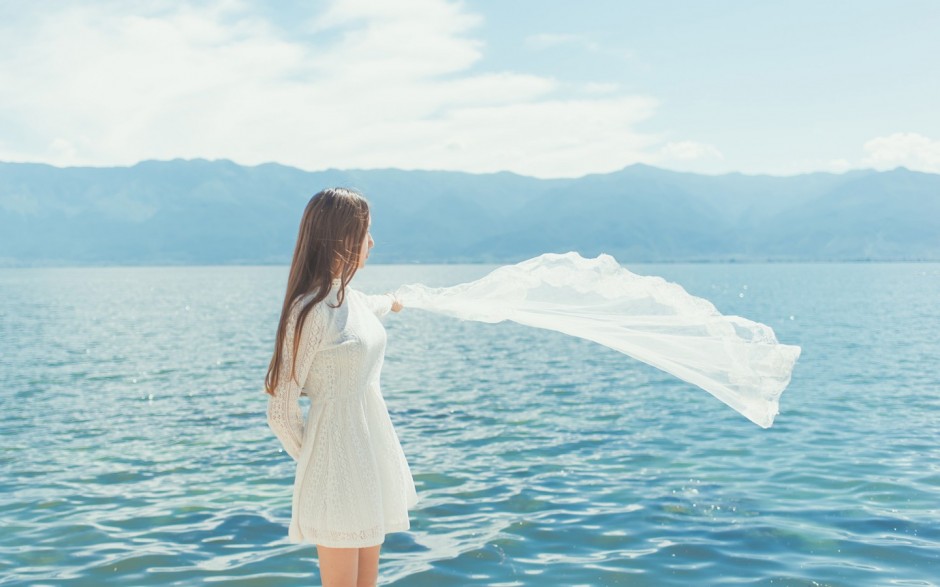 白衣服發(fā)黃怎么洗白  白色衣服如何防止變黃