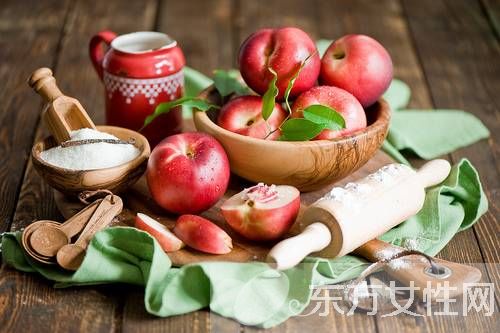 每天吃蘋果的好處有哪些 什么時(shí)間段吃蘋果最好