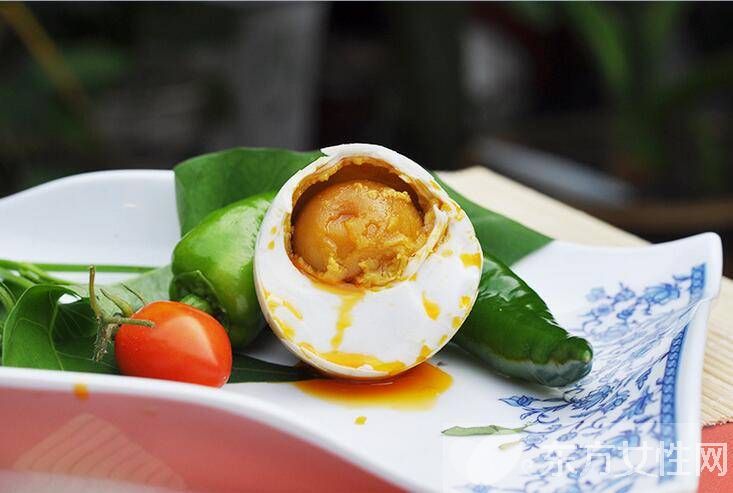 腌咸鴨蛋的方法有哪些  家常腌制咸鴨蛋的竅門介紹