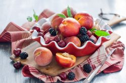 桃子屬于什么種類的水果 吃桃子的5個(gè)禁忌