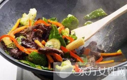生活小貼士 教你如何炒菜不變色