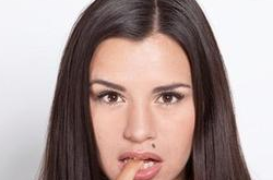 點(diǎn)痣后注意事項(xiàng)有哪些 點(diǎn)痣后不留疤痕要點(diǎn)