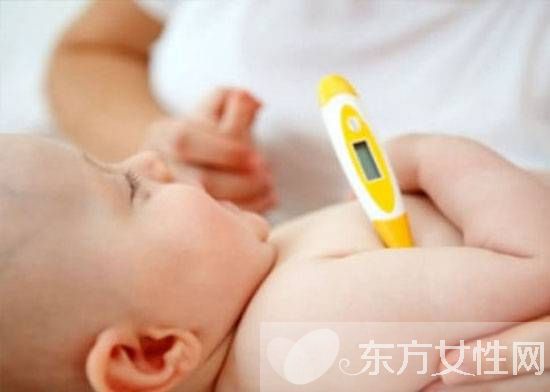 小孩反復(fù)發(fā)燒怎么辦 寶寶反復(fù)發(fā)燒吃什么好