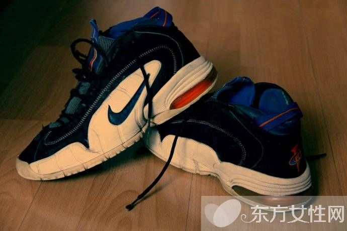 運(yùn)動鞋怎么洗白 三大招教你如何清洗運(yùn)動鞋