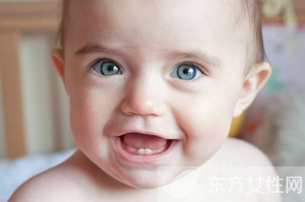 寶寶幾個(gè)月長(zhǎng)牙 出現(xiàn)這些情況媽媽一定不能馬虎