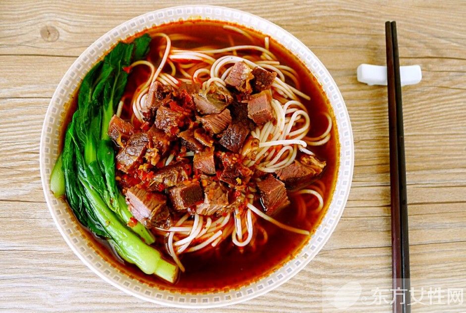 常吃米線的危害大揭秘  黑心米線 增加致癌風(fēng)險