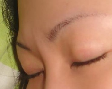 鼻相中的山根是什么意思 山根在哪個(gè)位置