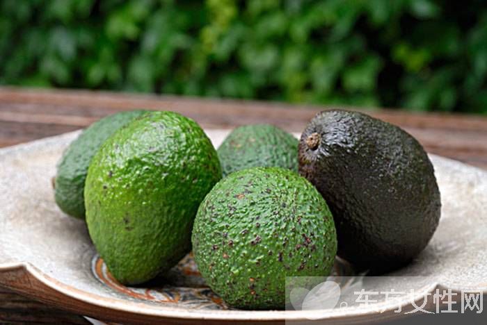 牛油果怎么吃最好  揭秘牛油果不為人知的神奇功效