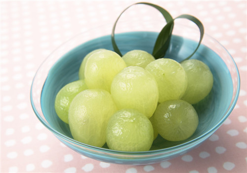 提子的營養(yǎng)價值有哪些 多吃提子有什么好處