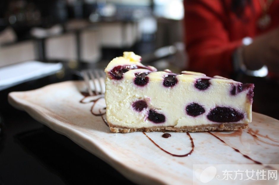 藍(lán)莓芝士蛋糕的做法 簡(jiǎn)單幾招讓你輕松學(xué)會(huì)