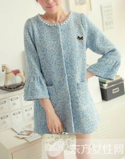 小香風(fēng)呢子長外套搭配 輕松穿出氣質(zhì)范