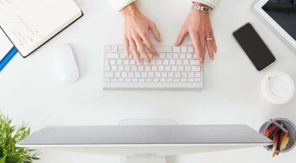 怎么清理電腦灰塵 8個步驟輕松處理