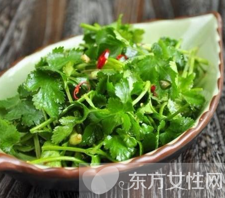 香菜煮水的功效有哪些 香菜煮水還能祛斑