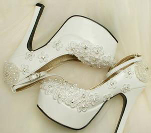 拍婚紗照需要準(zhǔn)備什么 以下這些東西千萬(wàn)別忘