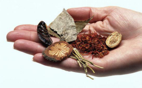 土茯苓的功效與作用有哪些 有什么注意事項(xiàng)