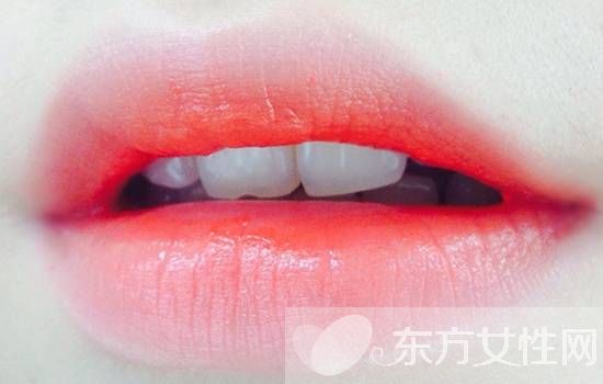 日常唇部怎么護理 這些唇部護理方法趕緊收起來