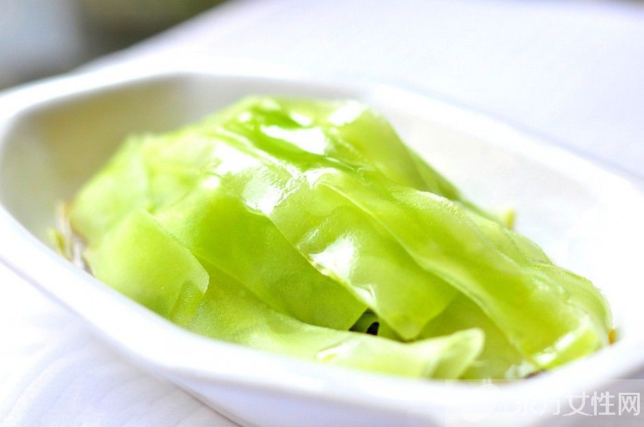 控油保濕食物推薦 做好這些再也不會油光滿面了