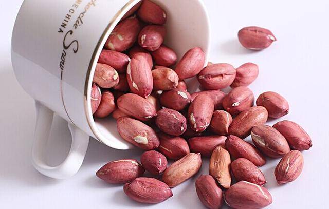 花生的好處有哪些 常吃花生留住健康