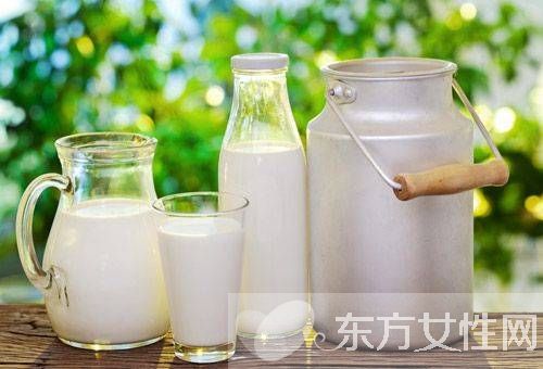 牛奶不能與什么同食 這8大“克星”要遠(yuǎn)離