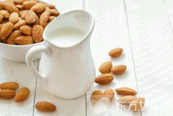 牛奶不能與什么同食 這8大“克星”要遠(yuǎn)離