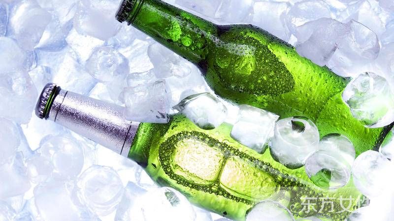 為什么一喝啤酒就拉肚子 夏季喝啤酒的注意事項(xiàng)