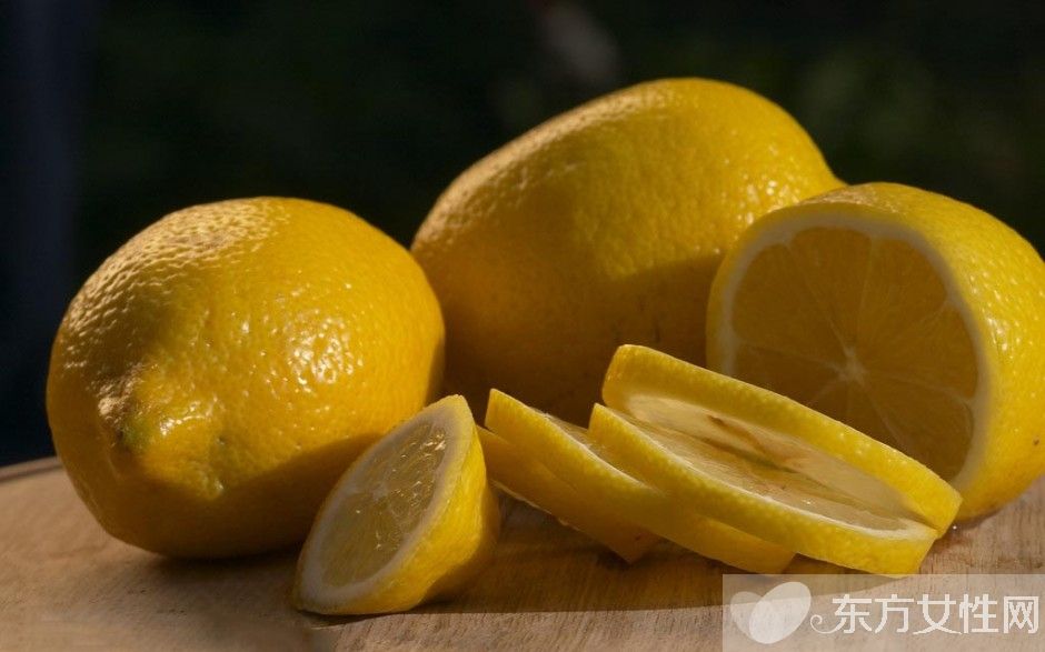 檸檬片泡水的功效和作用 這些副作用一定不能忽視