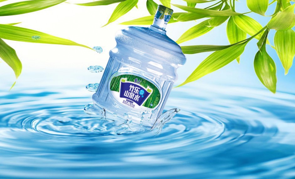 你還在喝桶裝水 那么這些常識(shí)你一定要知道