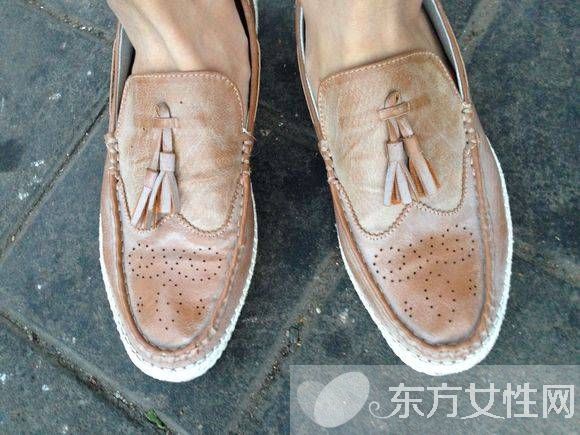 皮鞋發(fā)霉怎么處理 兩大方法教你應(yīng)對(duì)皮鞋發(fā)霉