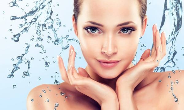 換季保濕如何做  4招護(hù)膚小竅門養(yǎng)出水潤肌膚