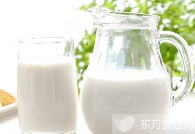 空腹喝牛奶好嗎 喝牛奶的好處你了解多少
