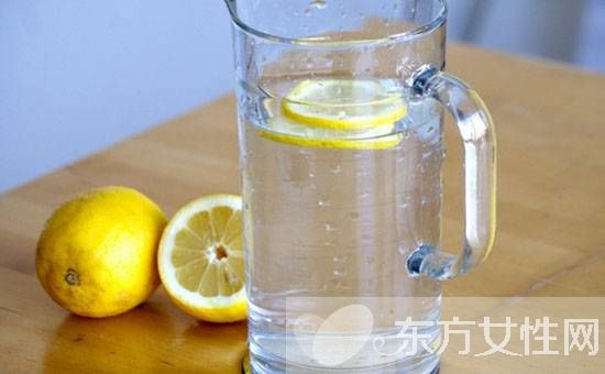 檸檬片泡水的功效和作用 這些副作用一定不能忽視