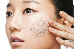 如何對自己的皮膚進(jìn)行膚質(zhì)判斷