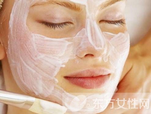 牛奶面膜的功效與作用 敷面膜的注意事項(xiàng)有哪些
